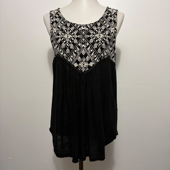 Lucky Brand Embroidered Boho Tank Top L Black White Linen Blend Sleeveless - Picture 2 of 9